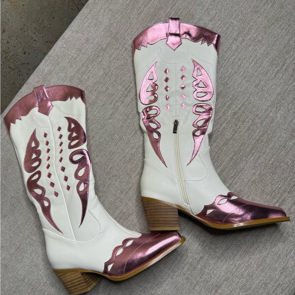 Women’s Pink & White Western Cowboy Boots – Metallic Detail – Size 6 NWOB - Picture 2 of 4